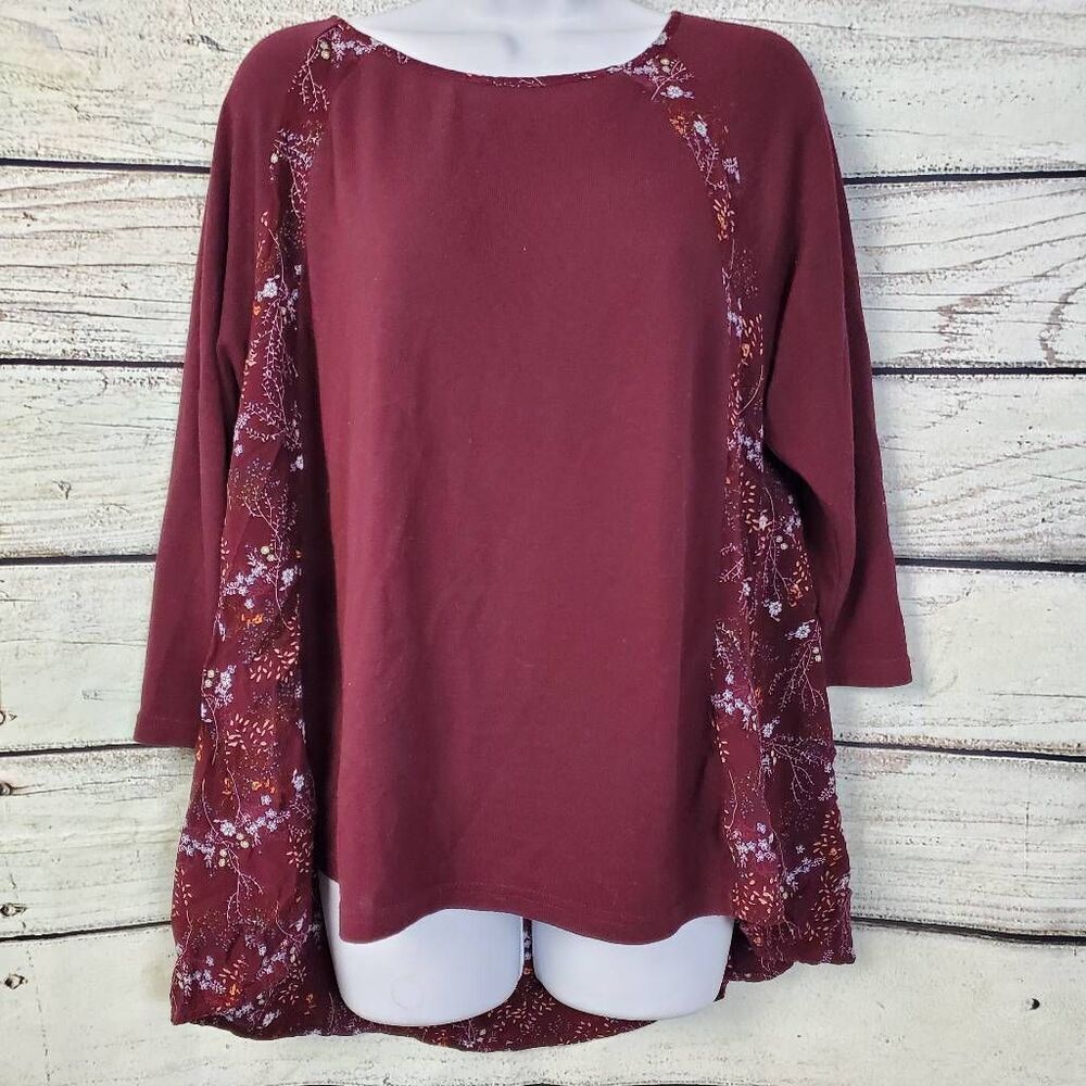 She + Sky Women’s Floral Tunic Top Medium Burgundy 3/4 Sleeve Flowy